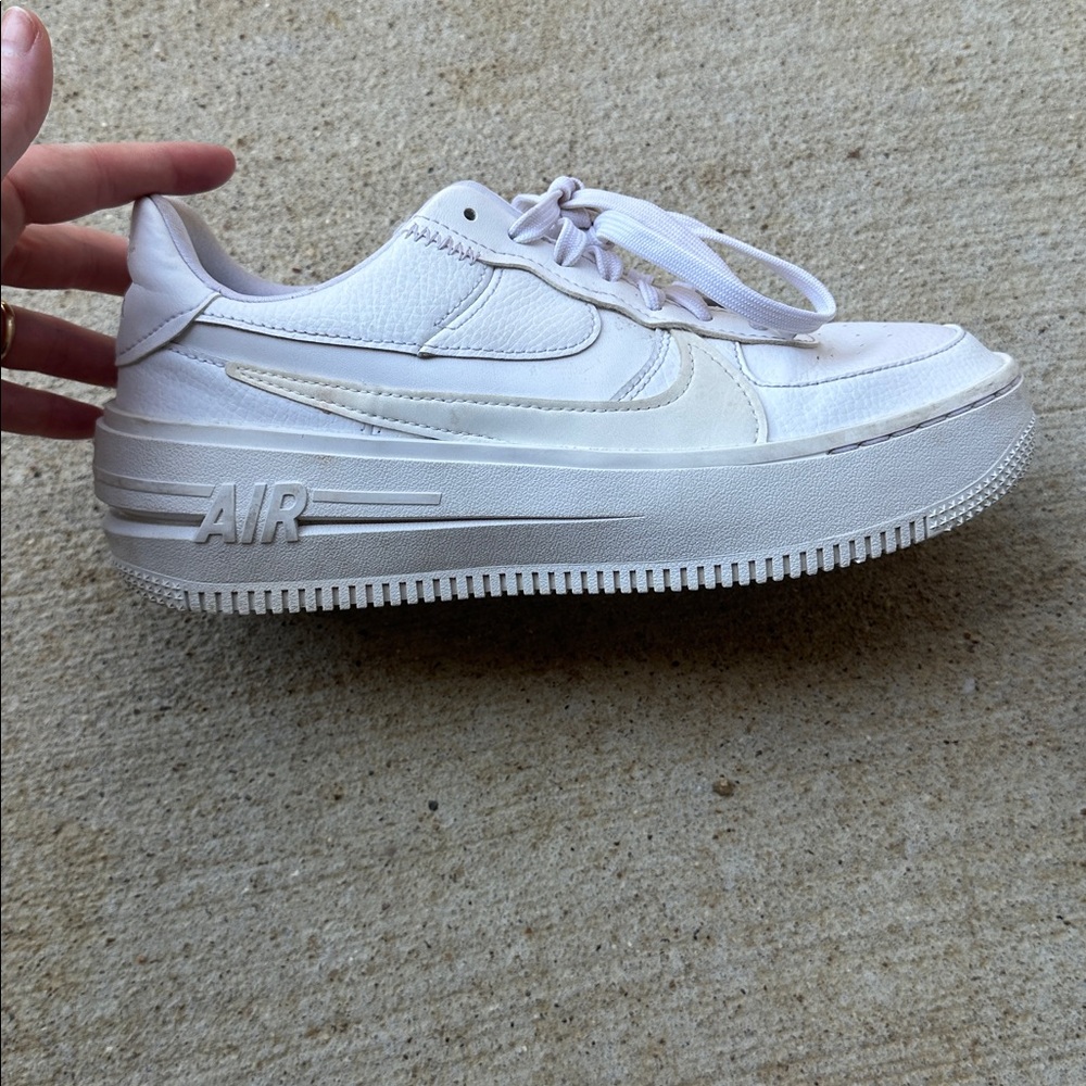 Women’s Nike Air Force 1